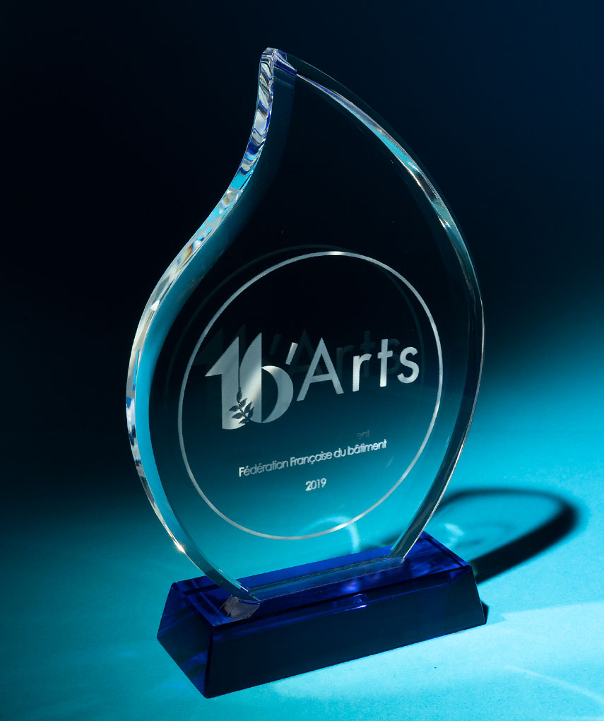 Trophée en verre Flamboyant sur-mesure